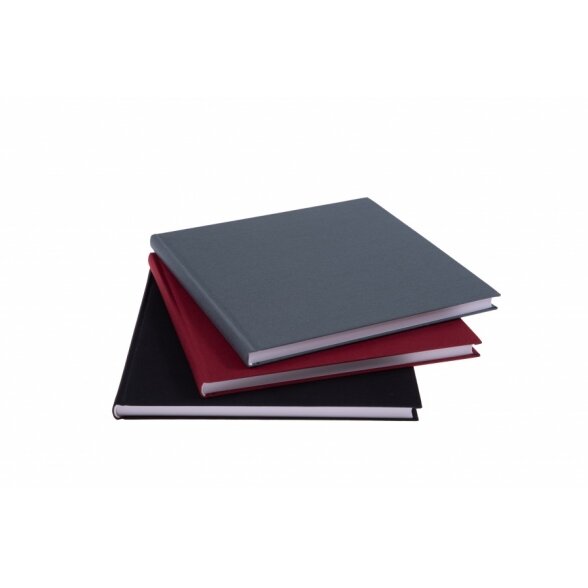 Knygelė eskizams Kreska 210x210 mm 80 lapų 90 g/m2 kietas viršelis bordinės spalvos 1 Knygelė eskizams Kreska 210x210 mm 80 lapų 90 g/m2 kietas viršelis bordinės spalvos 1