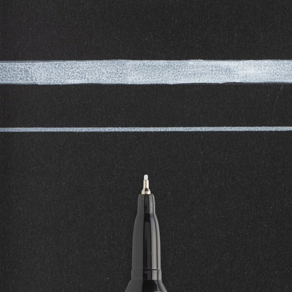 Sakura Pen-Touch Marker Extra Fine 0.7 mm White 2 Sakura Pen-Touch Marker Extra Fine 0.7 mm White 2