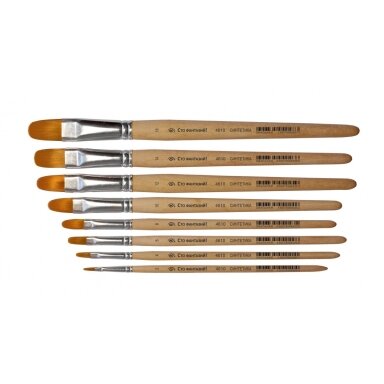 Synthetic 4610 Oval Short Handle Brush No.4