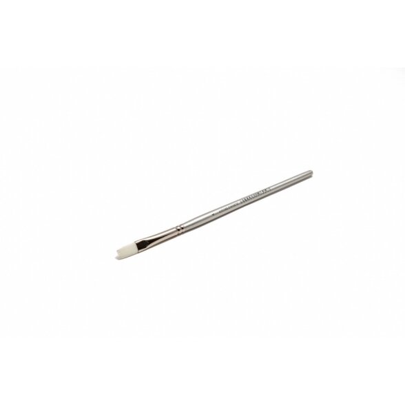 White Synthetic 2106 Flat Short Handle Brush No.4 White Synthetic 2106 Flat Short Handle Brush No.4