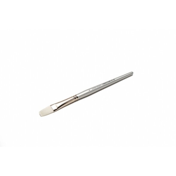 White Synthetic 2106 Flat Short Handle Brush No.8